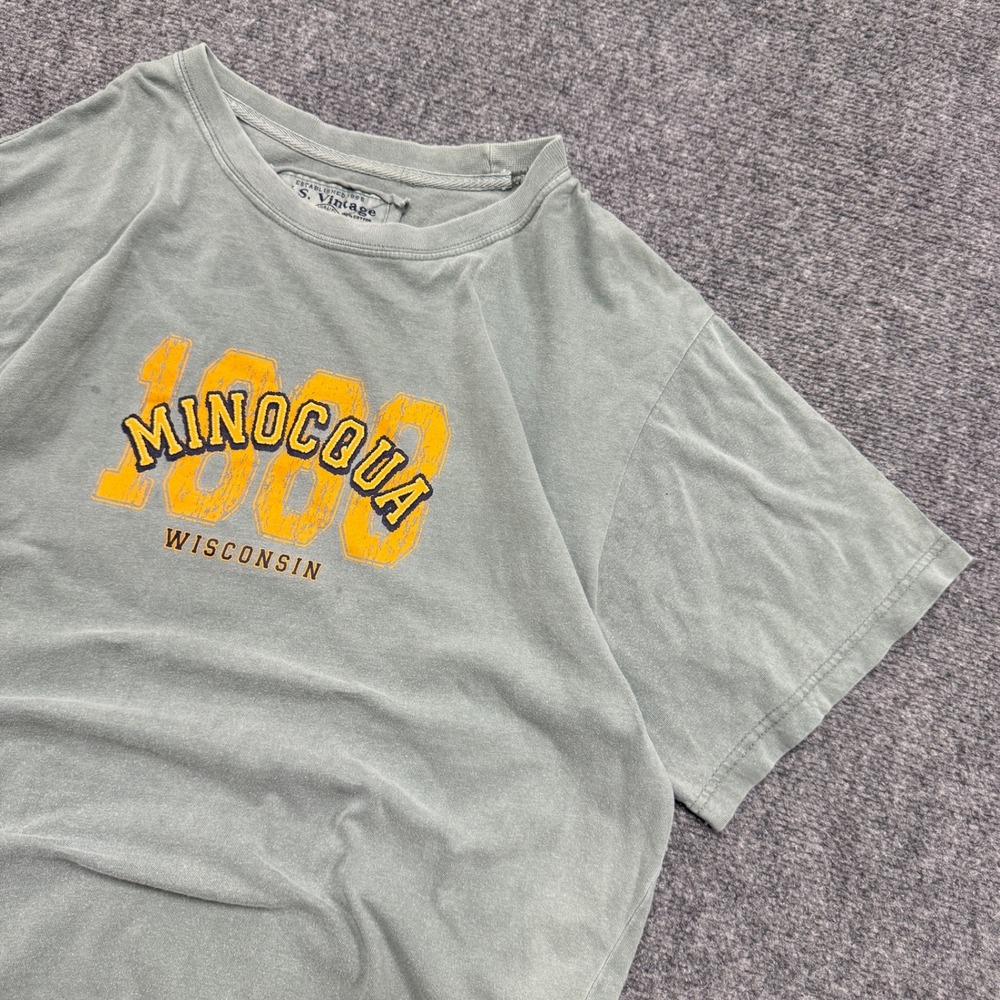 Wisconsin Minocqua T-Shirt Men's XL U.S. Vintage 100% Cotton Stained Gray Y2K